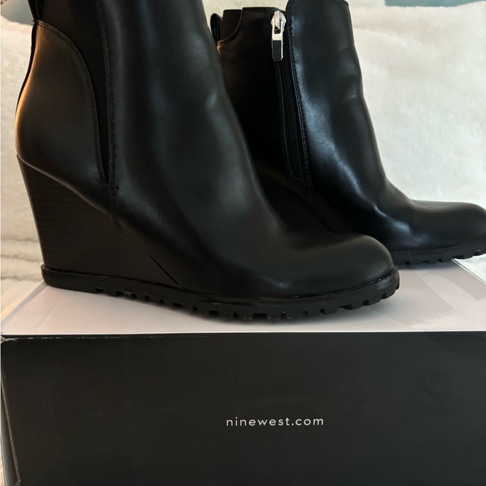 NINE WEST Wedge Booties - Picture 3 of 9